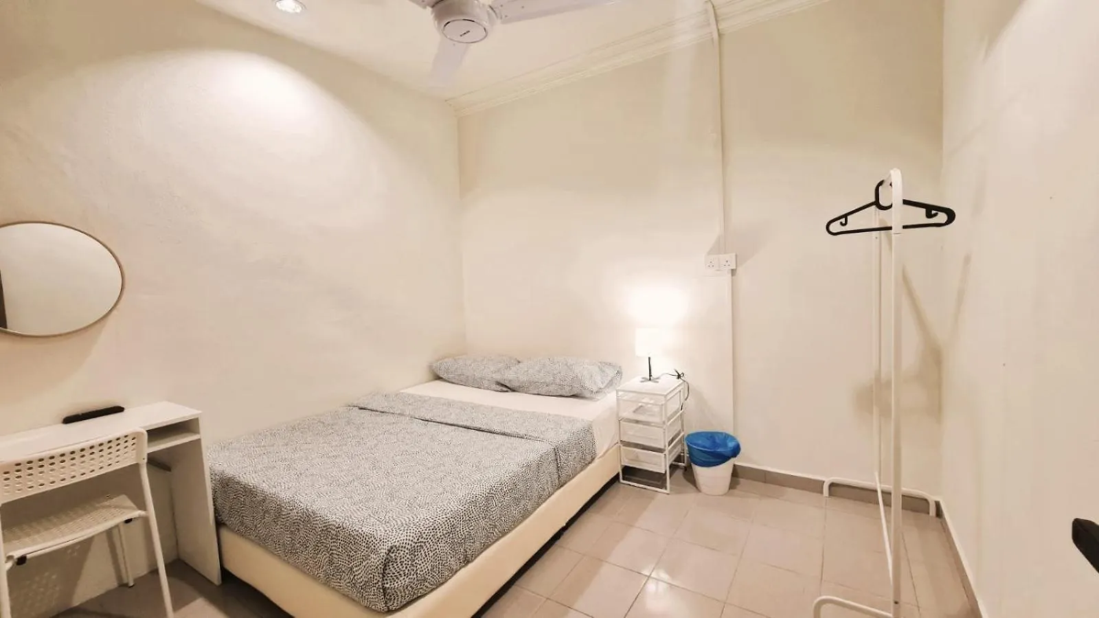 Quarto em Acomodações Particulares Bs Home Near Lam Wah Ee Hospital Jelutong